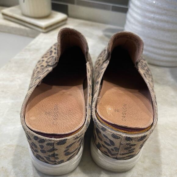 Caslon cheetah leopard slip on platform sneakers Sz 9-1/2 - Picture 4 of 11